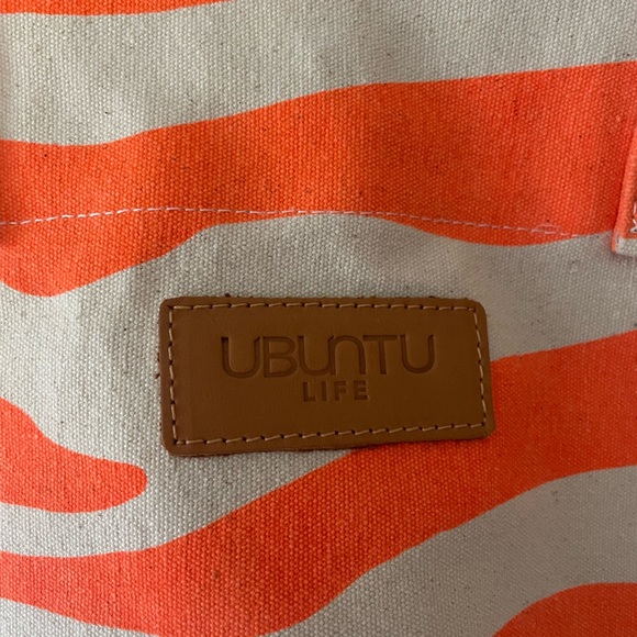 Ubuntu Life tote and accessory bag - Picture 3 of 4